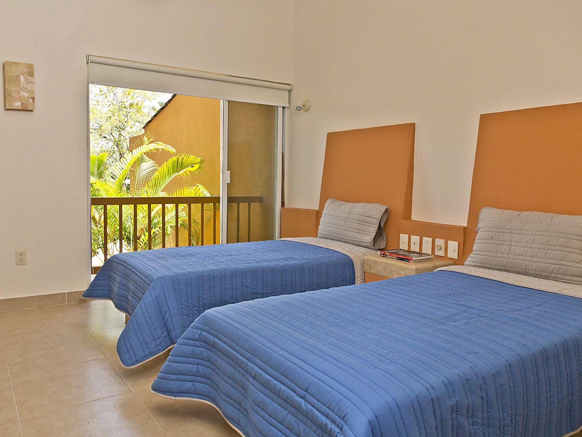 Hotel Ixzi Plus Ixtapa  Zewnętrze zdjęcie