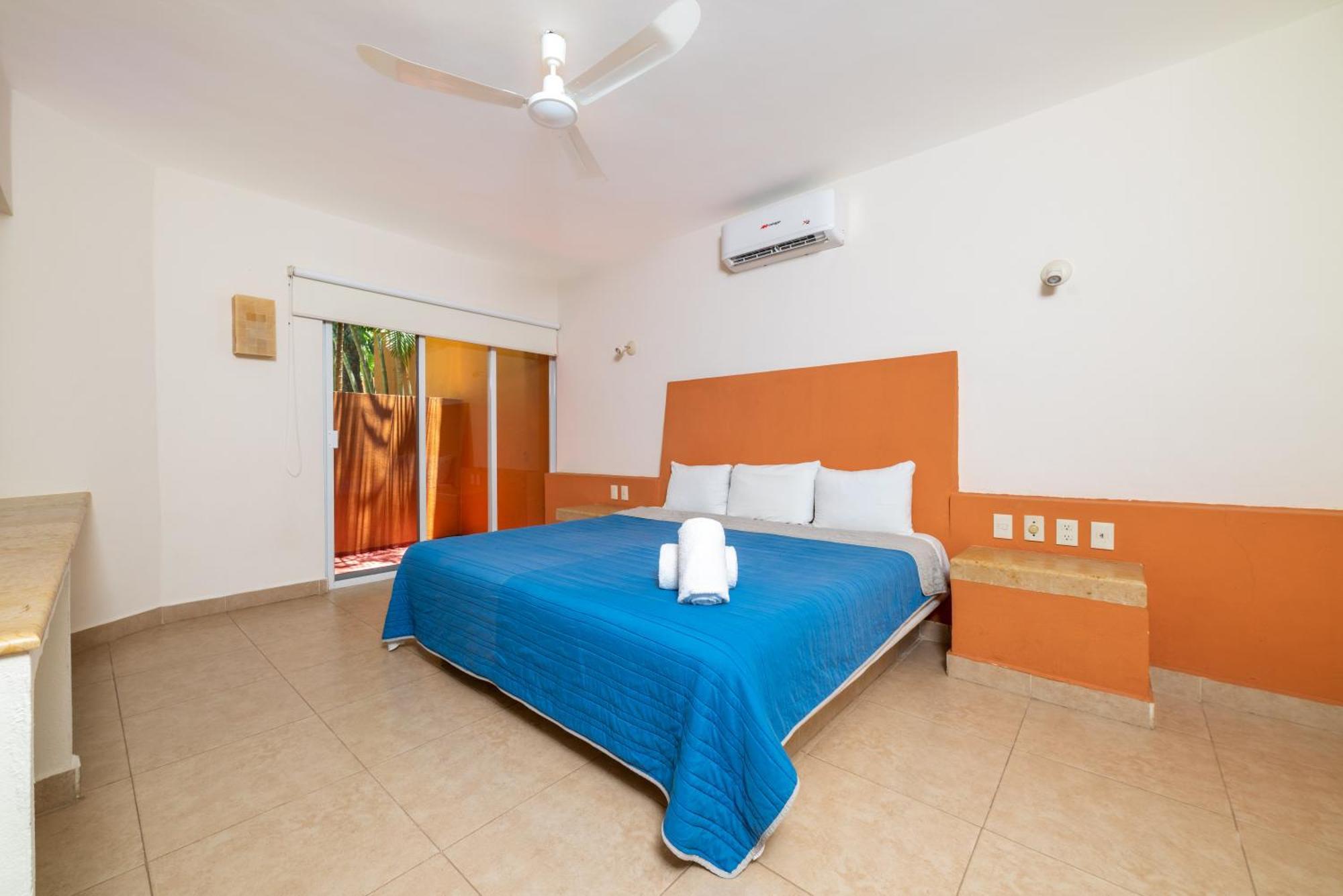 Hotel Ixzi Plus Ixtapa  Zewnętrze zdjęcie