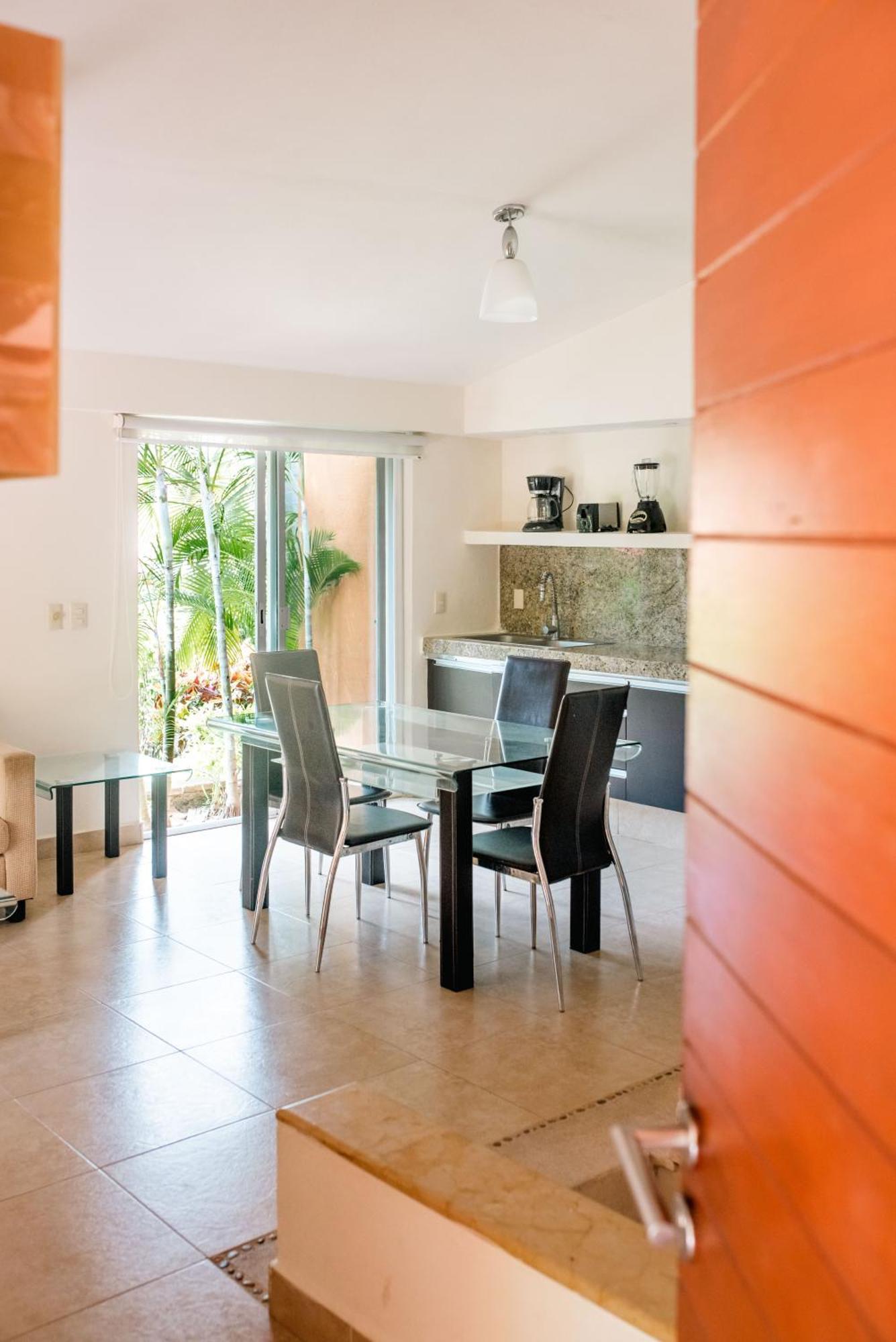 Hotel Ixzi Plus Ixtapa  Zewnętrze zdjęcie